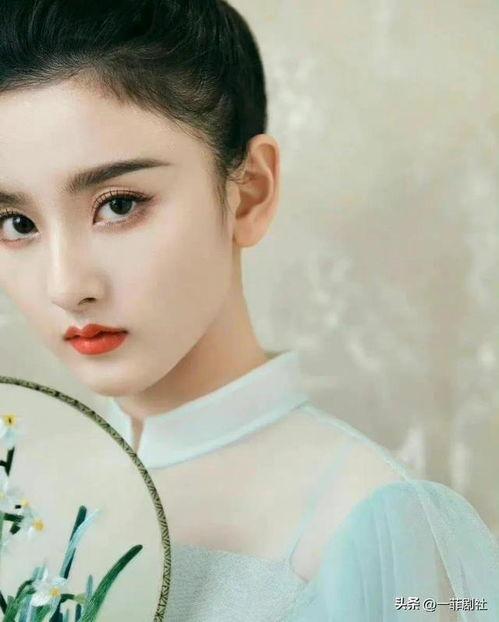 明星八卦最新爆料白鹿,神秘男友身份引网友热议 第3张 明星八卦最新爆料白鹿,神秘男友身份引网友热议 第3张